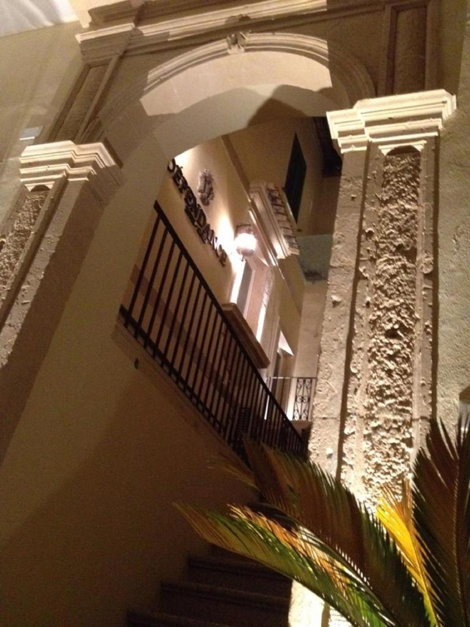 La Dependance Hotel Noto Exterior photo